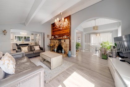 Photo 5 at 3870 Emerald Drive, Edgemont, North Vancouver