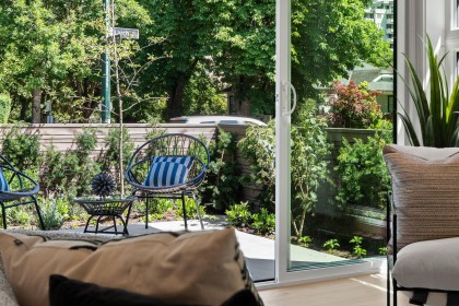 Photo 5 at 5489 Larch Street, Vancouver West