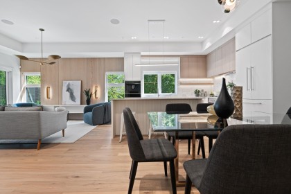 Photo 7 at 5485 Larch Street, Vancouver West