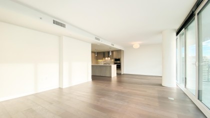 Photo 11 at 2718 - 89 Nelson Street, Yaletown, Vancouver West