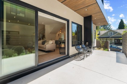 Photo 3 at 2535 W 39th Avenue, Vancouver West