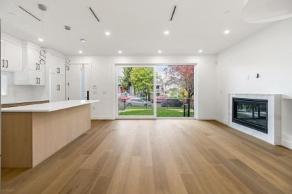 Photo 5 at 1 - 950 W 17th Avenue, Cambie, Vancouver West
