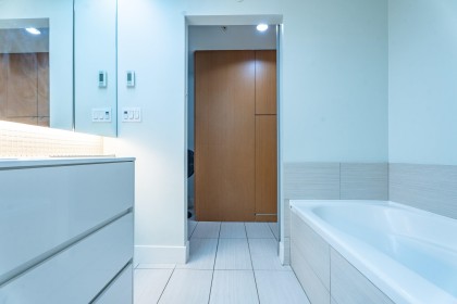 Photo 23 at 709 - 33 W Pender Street, Downtown VW, Vancouver West
