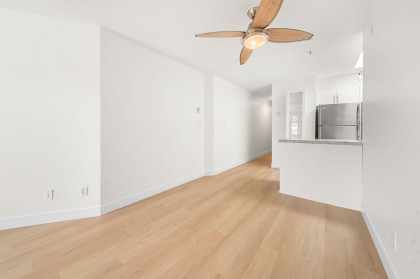 Photo 9 at 404 - 1562 W 5th Avenue, False Creek, Vancouver West