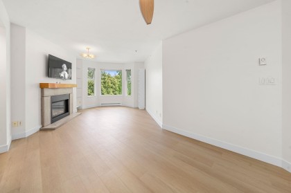 Photo 11 at 404 - 1562 W 5th Avenue, False Creek, Vancouver West