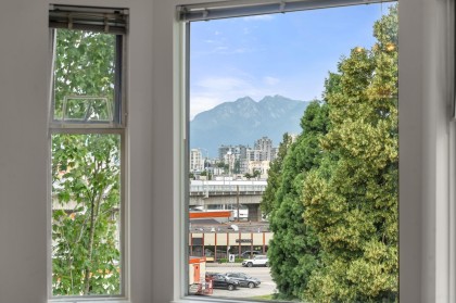 Photo 25 at 404 - 1562 W 5th Avenue, False Creek, Vancouver West