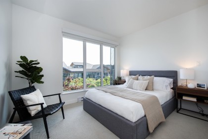 Photo 12 at 402 - 1061 Marine Drive, Norgate, North Vancouver