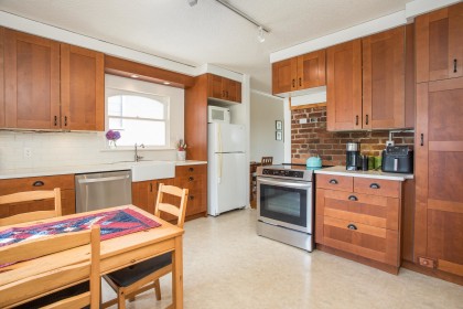 Photo 2 at 87 W 41st Avenue, Cambie, Vancouver West