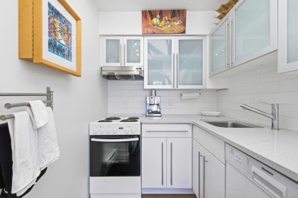 Photo 6 at 301 - 3673 W 11th Avenue, Kitsilano, Vancouver West