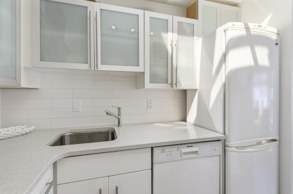 Photo 7 at 301 - 3673 W 11th Avenue, Kitsilano, Vancouver West
