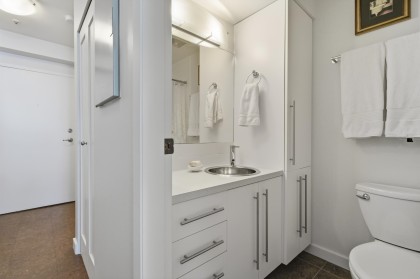 Photo 14 at 301 - 3673 W 11th Avenue, Kitsilano, Vancouver West