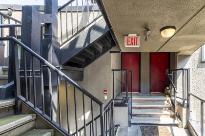 Photo 19 at 301 - 3673 W 11th Avenue, Kitsilano, Vancouver West