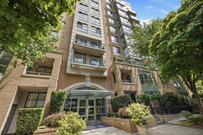 Photo 2 at 504 - 2288 Pine Street, Fairview VW, Vancouver West