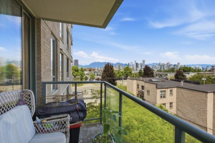 Photo 8 at 504 - 2288 Pine Street, Fairview VW, Vancouver West