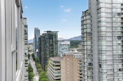 Photo 17 at 2001 - 1188 W Pender Street, Coal Harbour, Vancouver West