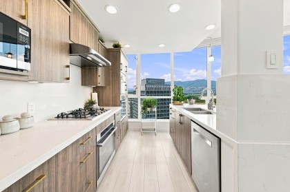 Photo 17 at 3306 - 1111 W Pender Street, Coal Harbour, Vancouver West