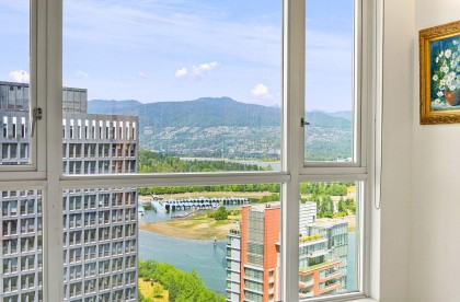 Photo 24 at 3306 - 1111 W Pender Street, Coal Harbour, Vancouver West