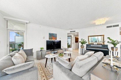 Photo 10 at 3306 - 1111 W Pender Street, Coal Harbour, Vancouver West