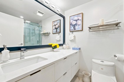 Photo 25 at 3306 - 1111 W Pender Street, Coal Harbour, Vancouver West