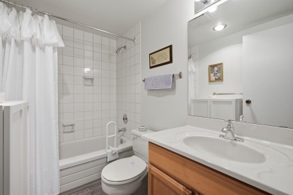 Photo 16 at 1344 W 7th Avenue, Fairview VW, Vancouver West