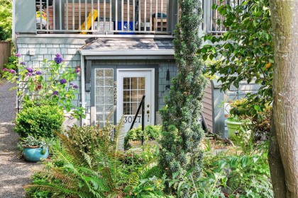 Photo 1 at 3027 W 7th Avenue, Kitsilano, Vancouver West