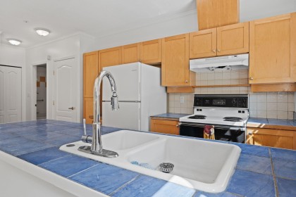 Photo 9 at 3027 W 7th Avenue, Kitsilano, Vancouver West