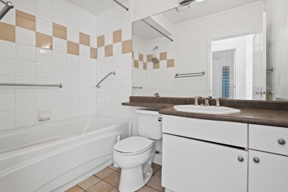 Photo 24 at 3027 W 7th Avenue, Kitsilano, Vancouver West