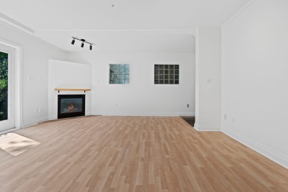 Photo 15 at 3027 W 7th Avenue, Kitsilano, Vancouver West