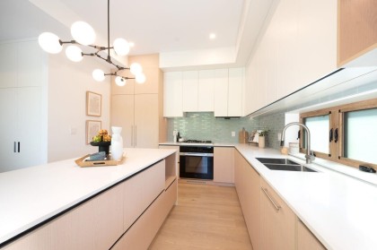 Photo 13 at 1 - 3120 W 11th Avenue, Kitsilano, Vancouver West