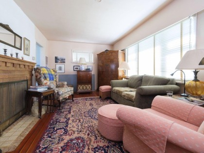 Photo 2 at 8510 Montcalm Street, Marpole, Vancouver West