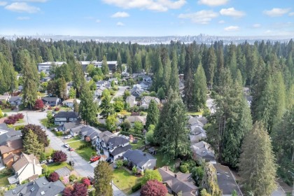 Photo 3 at 1075 Ruthina Avenue, Canyon Heights NV, North Vancouver