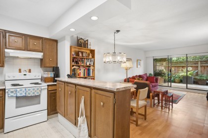 Photo 16 at 102 - 2255 W 8th Avenue, Kitsilano, Vancouver West