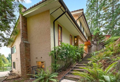 Photo 36 at 1375 Burnside Road, Chartwell, West Vancouver