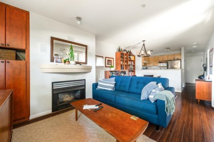Photo 2 at 106 - 2983 W 4th Avenue, Kitsilano, Vancouver West