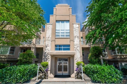 Photo 1 at 106 - 2983 W 4th Avenue, Kitsilano, Vancouver West