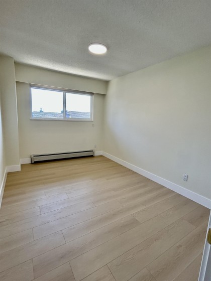 Photo 15 at 1544 W 68th Avenue, S.W. Marine, Vancouver West