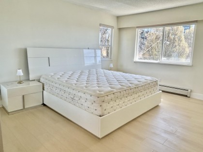 Photo 11 at 1544 W 68th Avenue, S.W. Marine, Vancouver West