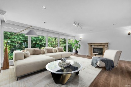 Photo 1 at 341 Rabbit Lane, British Properties, West Vancouver