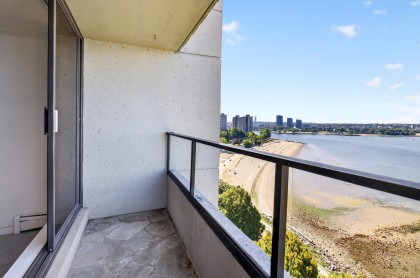 Photo 6 at 1402 - 1995 Beach Avenue, West End VW, Vancouver West