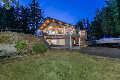 Photo 10 at 4375 Woodcrest Road, Cypress Park Estates, West Vancouver