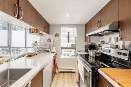 Photo 11 at 1506 - 1060 Alberni Street, West End VW, Vancouver West