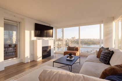 Photo 5 at 1707 - 1033 Marinaside Crescent, Yaletown, Vancouver West