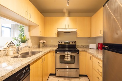 Photo 4 at 502 - 1010 Howe Street, Downtown VW, Vancouver West