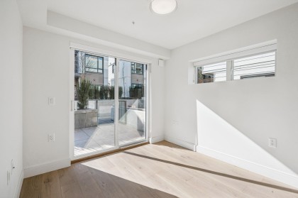 Photo 13 at 153 - 408 W 45th Avenue, Oakridge VW, Vancouver West