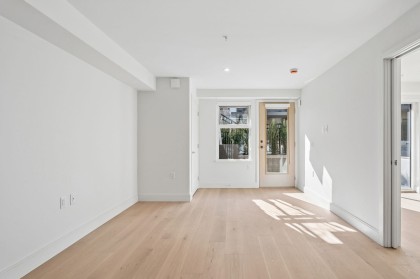 Photo 7 at 153 - 408 W 45th Avenue, Oakridge VW, Vancouver West