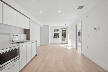 Photo 10 at 153 - 408 W 45th Avenue, Oakridge VW, Vancouver West