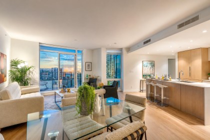 Photo 2 at 508 - 1500 Fern Street, Lynnmour, North Vancouver
