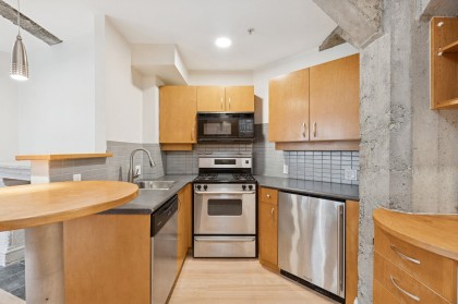 Photo 8 at 503 - 1216 Homer Street, Yaletown, Vancouver West