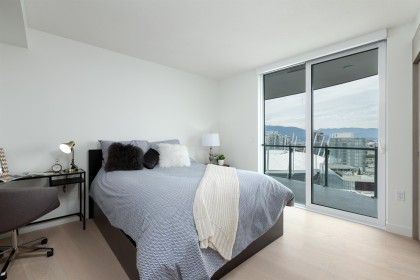 Photo 4 at 2817 - 89 Nelson Street, Yaletown, Vancouver West