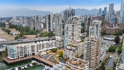 Photo 3 at 2302 - 1000 Beach Avenue, Yaletown, Vancouver West